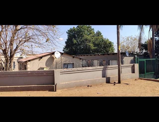 0 BEDROOM HOUSE FOR SALE IN GA-RANKUWA ZONE 3